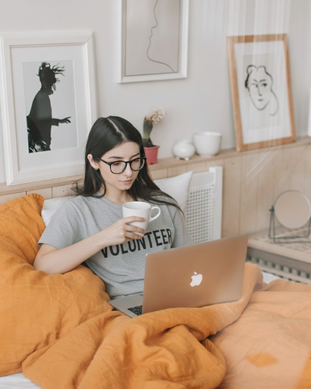 Online Volunteer Girl 2025