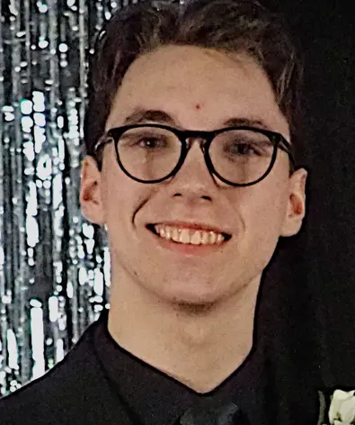 Jacob Drewlow Headshot
