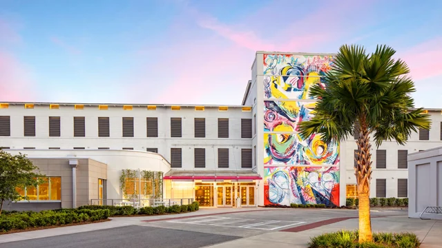 Sav 2020Summer Montgomery Exterior As 004 Sn V2