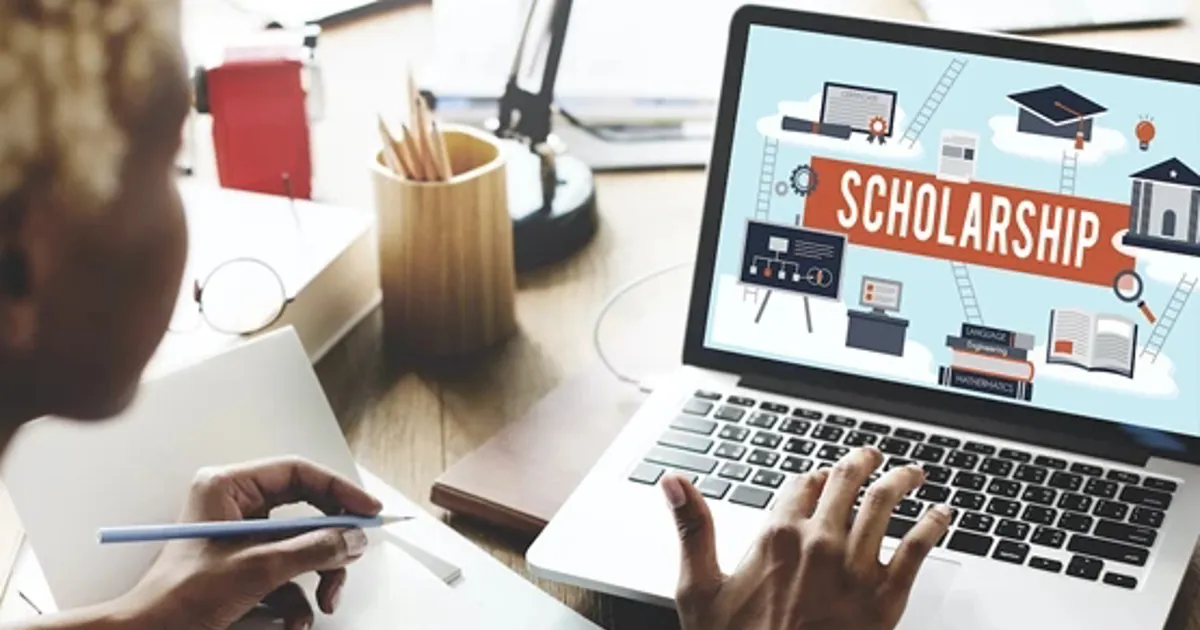 Do people get NSHSS scholarships? National Society of High School